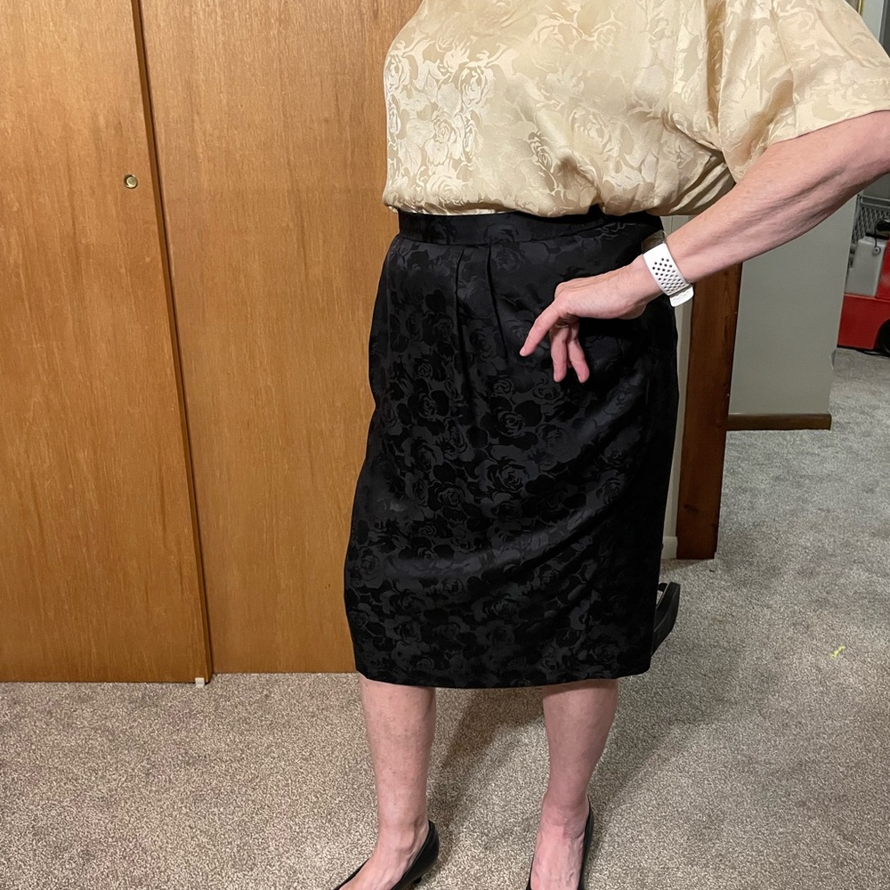 Silk 100 percent Elegant Black Floral Skirt